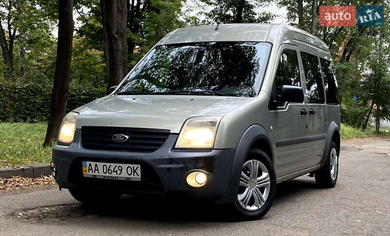 Мінівен Ford Tourneo Connect 2011 в Києві