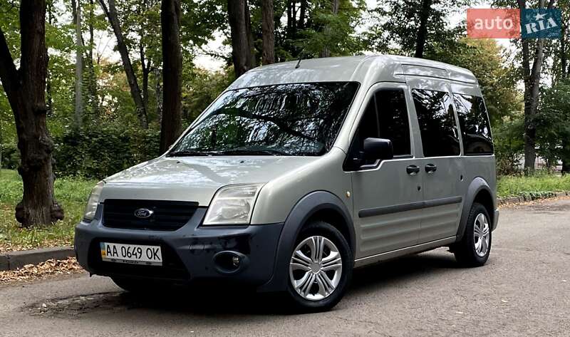 Мінівен Ford Tourneo Connect 2011 в Києві