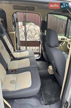 Минивэн Ford Tourneo Connect 2007 в 