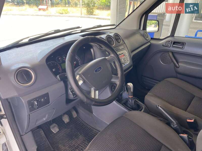 Мінівен Ford Tourneo Connect 2012 в Миколаєві