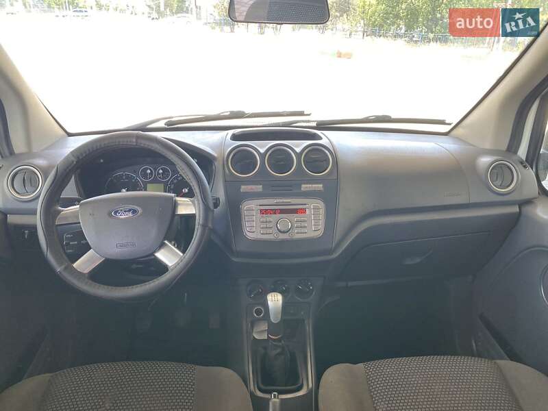 Мінівен Ford Tourneo Connect 2012 в Миколаєві