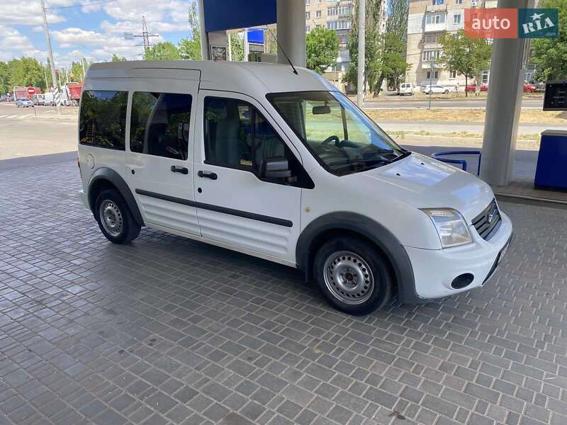 Минивэн Ford Tourneo Connect 2012 в Николаеве