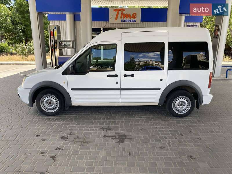 Минивэн Ford Tourneo Connect 2012 в Николаеве
