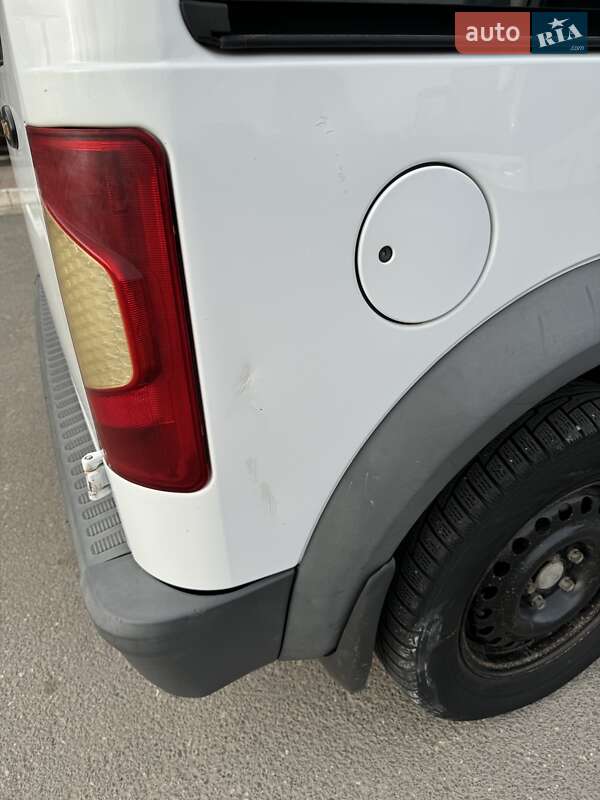 Минивэн Ford Tourneo Connect 2012 в Николаеве фото 6 Минивэн Ford Tourneo Connect 2012 в Николаеве