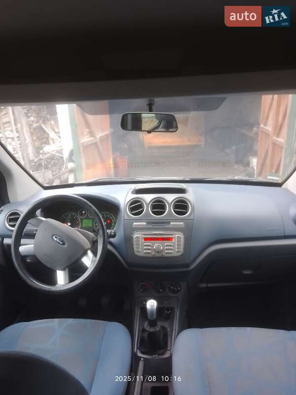 Мінівен Ford Tourneo Connect 2010 в Любешові фото 7 Мінівен Ford Tourneo Connect 2010 в Любешові