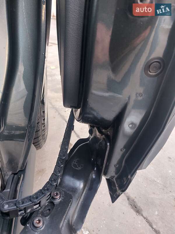 Мінівен Ford Tourneo Connect 2017 в Кропивницькому фото 32 Мінівен Ford Tourneo Connect 2017 в Кропивницькому