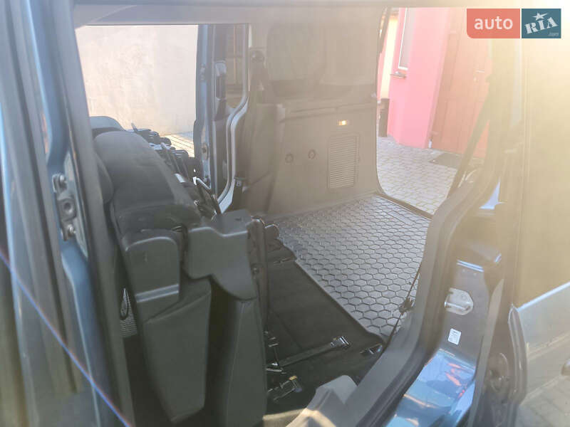 Минивэн Ford Tourneo Connect 2019 в Киеве