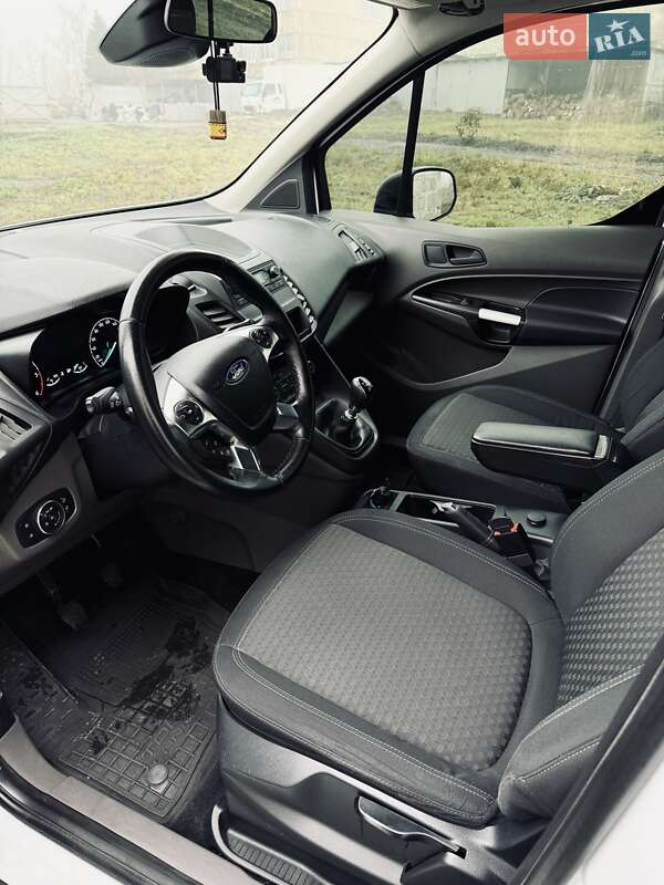 Минивэн Ford Tourneo Connect 2019 в Горишних Плавнях фото 16 Минивэн Ford Tourneo Connect 2019 в Горишних Плавнях