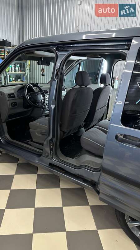 Мінівен Ford Tourneo Connect 2005 в Сумах