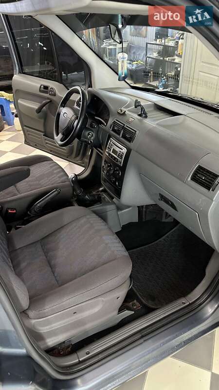 Мінівен Ford Tourneo Connect 2005 в Сумах