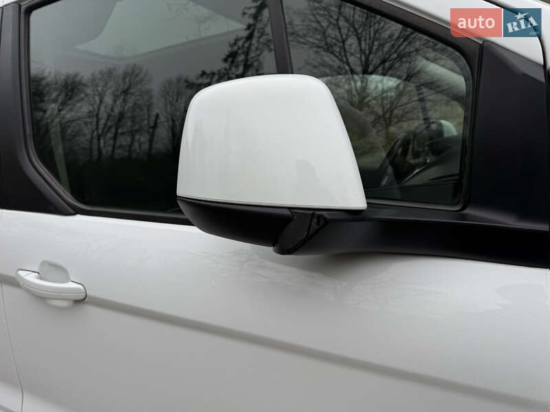 Мінівен Ford Tourneo Connect 2017 в Тернополі