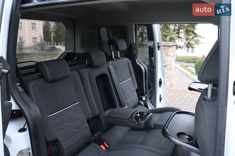 Мінівен Ford Tourneo Connect 2017 в Тернополі