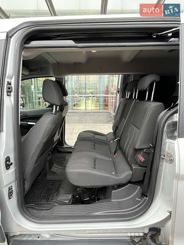 Минивэн Ford Tourneo Connect 2016 в Киеве фото 13 Минивэн Ford Tourneo Connect 2016 в Киеве