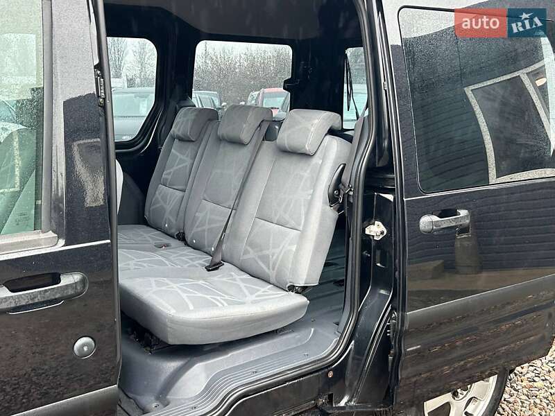 Минивэн Ford Tourneo Connect 2011 в Одессе