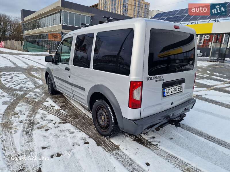 Мінівен Ford Tourneo Connect 2010 в Луцьку