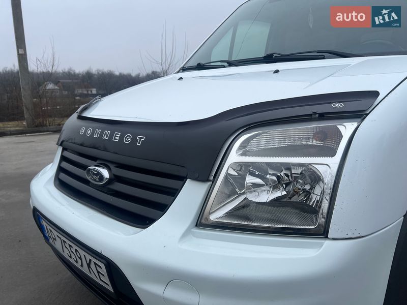 Минивэн Ford Tourneo Connect 2012 в Синельниково