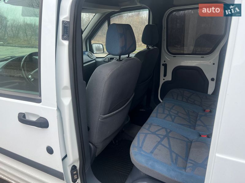 Минивэн Ford Tourneo Connect 2012 в Синельниково