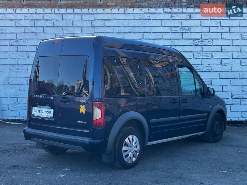 Минивэн Ford Tourneo Connect 2012 в Киеве фото 5 Минивэн Ford Tourneo Connect 2012 в Киеве