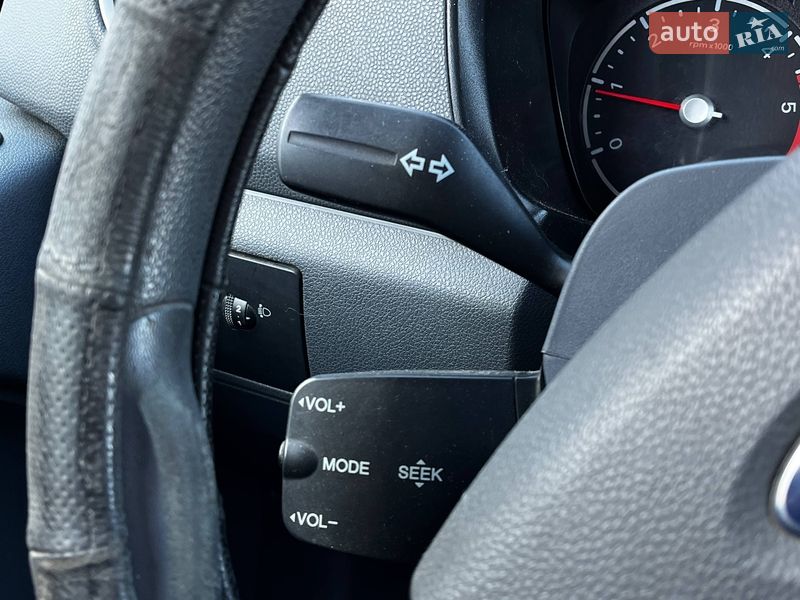 Минивэн Ford Tourneo Connect 2012 в Киеве фото 18 Минивэн Ford Tourneo Connect 2012 в Киеве