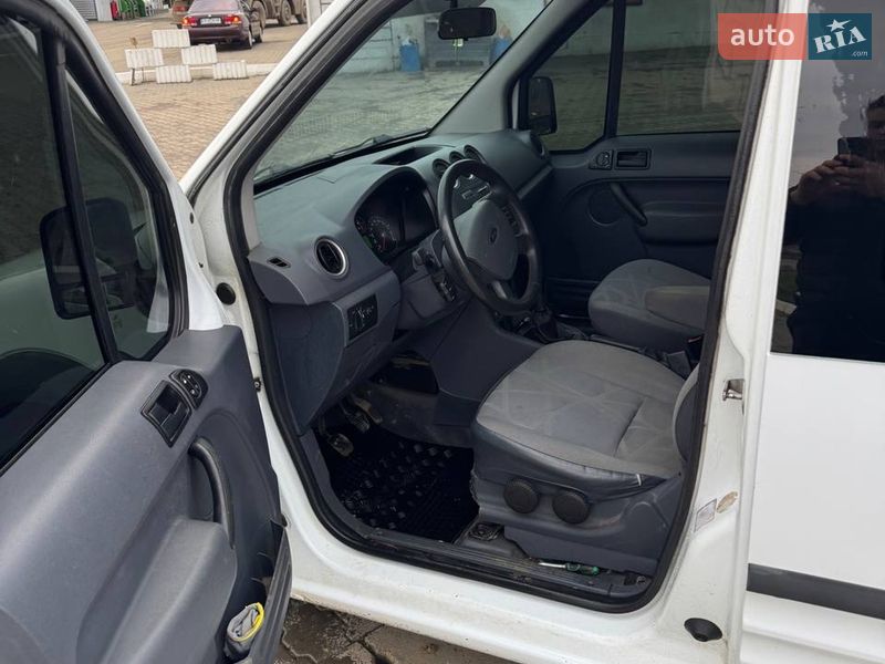 Минивэн Ford Tourneo Connect 2011 в Черновцах фото 10 Минивэн Ford Tourneo Connect 2011 в Черновцах