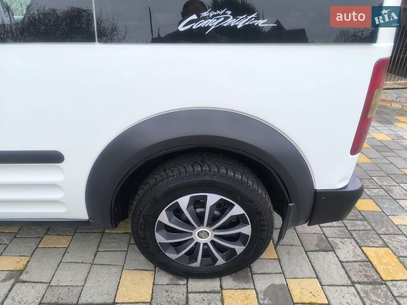 Минивэн Ford Tourneo Connect 2006 в Черновцах