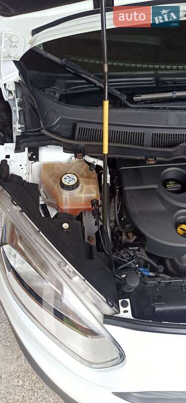 Микровэн Ford Tourneo Courier 2015 в Виннице