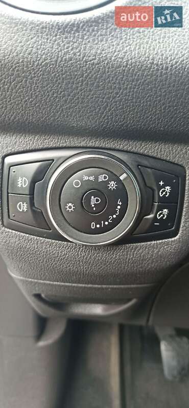 Микровэн Ford Tourneo Courier 2015 в Виннице