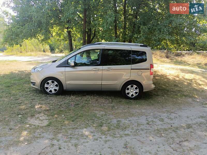 Микровэн Ford Tourneo Courier 2015 в Полтаве
