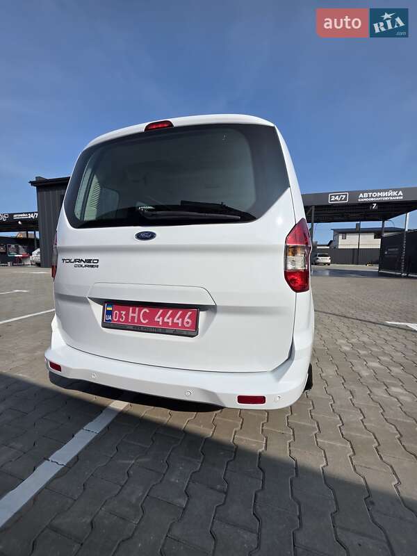 Мікровен Ford Tourneo Courier 2016 в Луцьку фото 9 Мікровен Ford Tourneo Courier 2016 в Луцьку