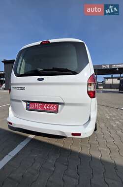 Микровэн Ford Tourneo Courier 2016 в 