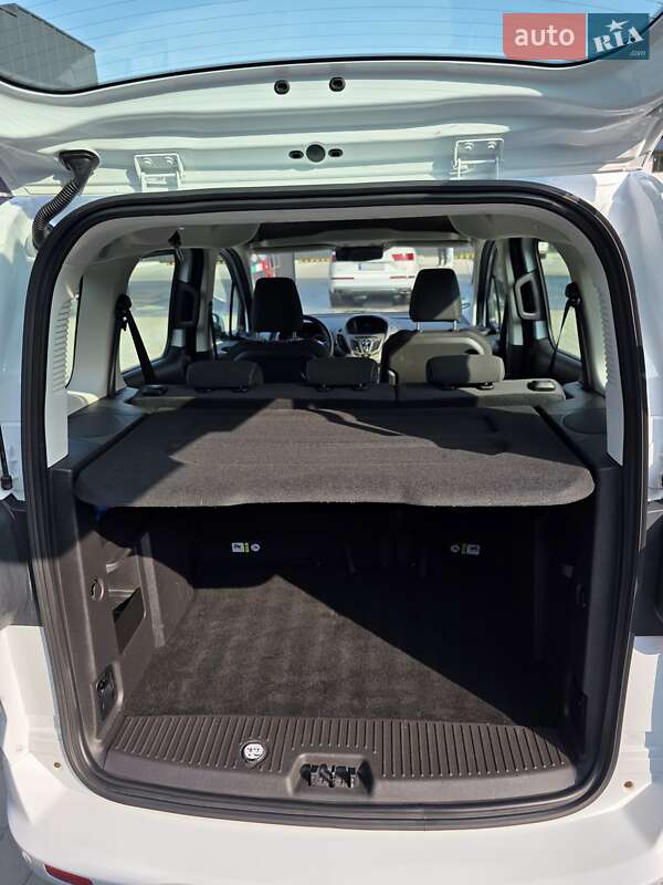 Мікровен Ford Tourneo Courier 2016 в Луцьку фото 27 Мікровен Ford Tourneo Courier 2016 в Луцьку