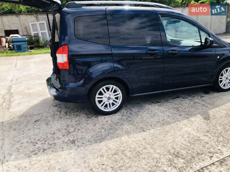 Минивэн Ford Tourneo Courier 2020 в Львове