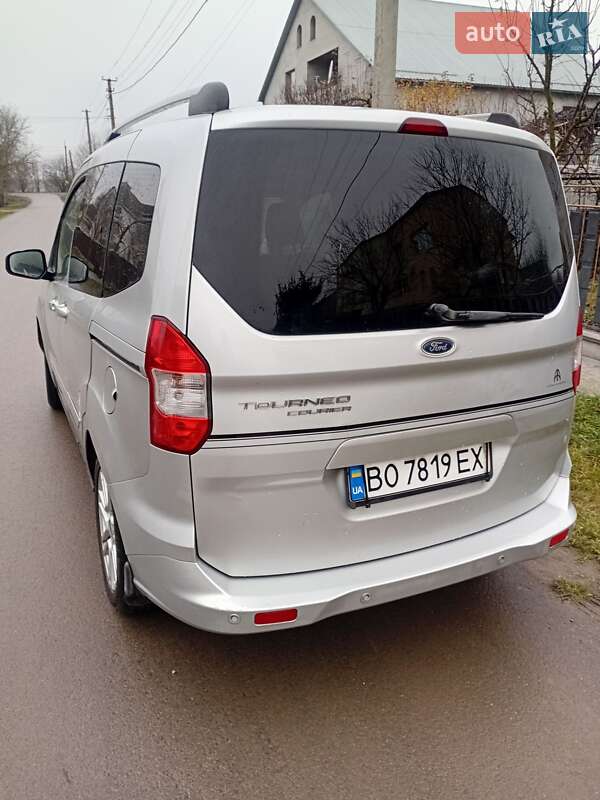 Микровэн Ford Tourneo Courier 2016 в Тернополе фото 3 Микровэн Ford Tourneo Courier 2016 в Тернополе
