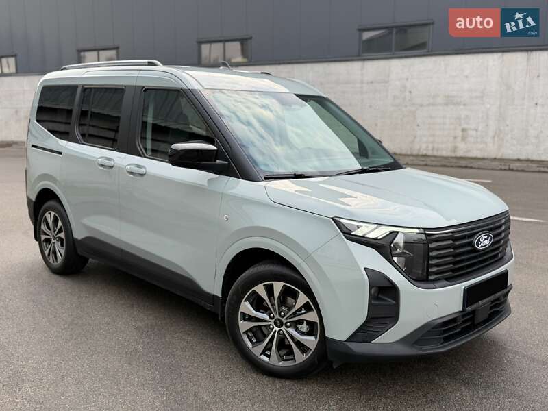 Ford Tourneo Courier 2025