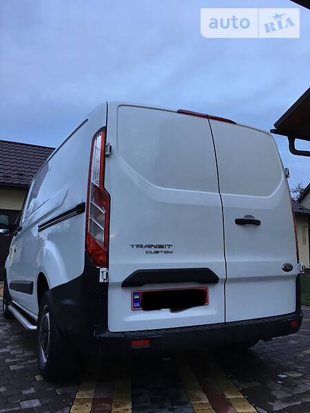 Грузопассажирский фургон Ford Tourneo Custom 2015 в Тернополе