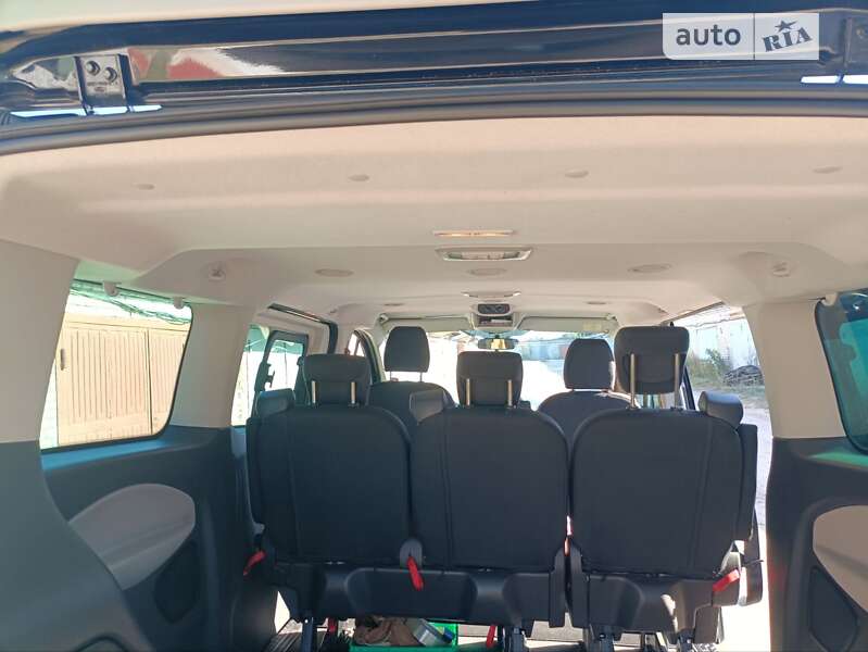 Мінівен Ford Tourneo Custom 2013 в Новояворівську фото 31 Мінівен Ford Tourneo Custom 2013 в Новояворівську