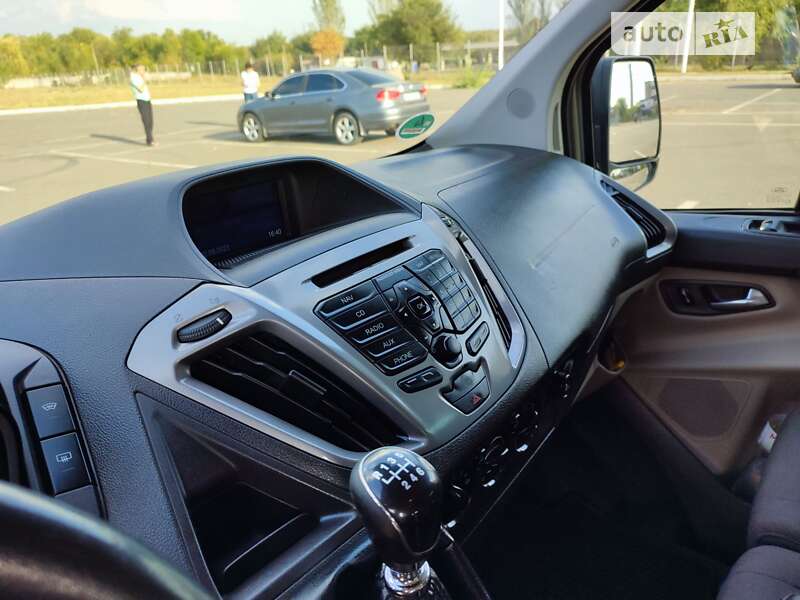 Мінівен Ford Tourneo Custom 2015 в Кривому Розі