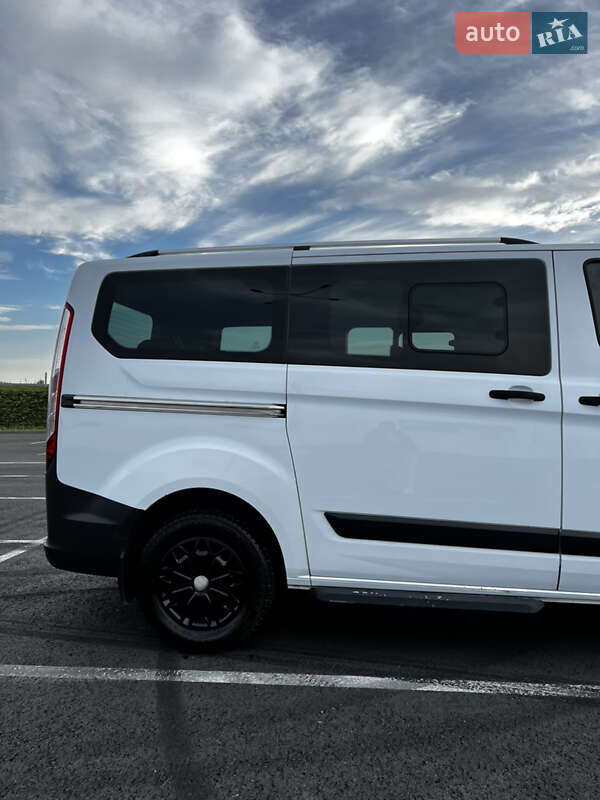 Мінівен Ford Tourneo Custom 2014 в Пустомитах