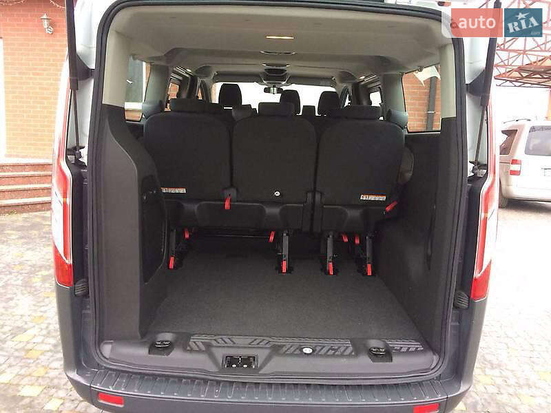 Мінівен Ford Tourneo Custom 2013 в Бориславі