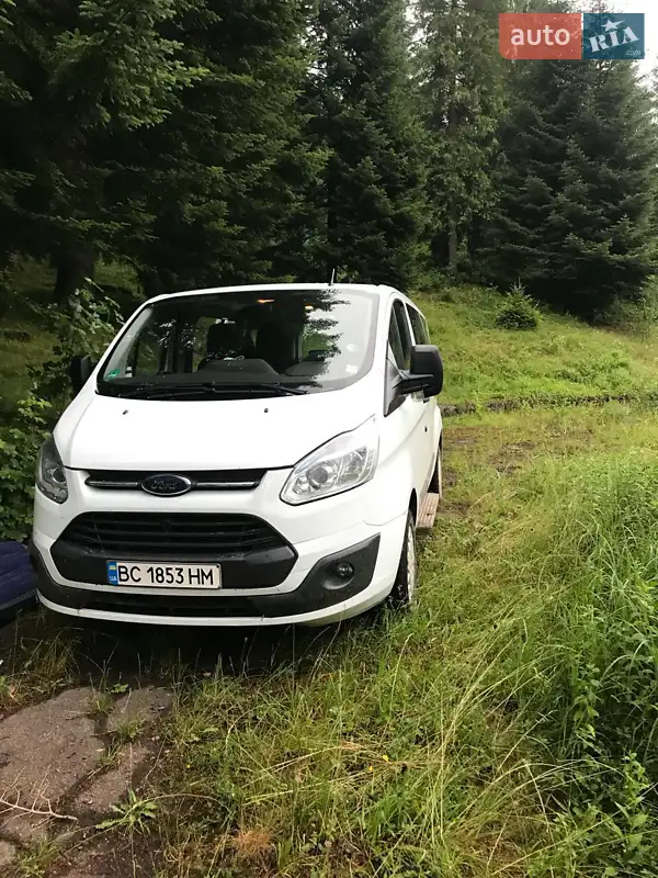 Минивэн Ford Tourneo Custom 2013 в 