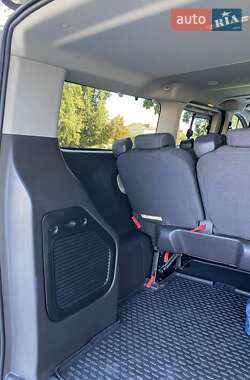 Минивэн Ford Tourneo Custom 2017 в 