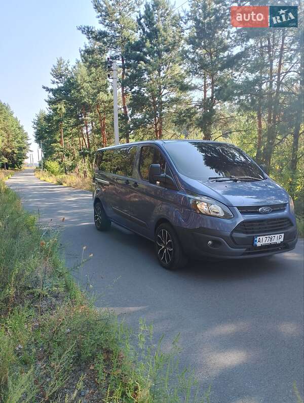 Минивэн Ford Tourneo Custom 2017 в Бородянке