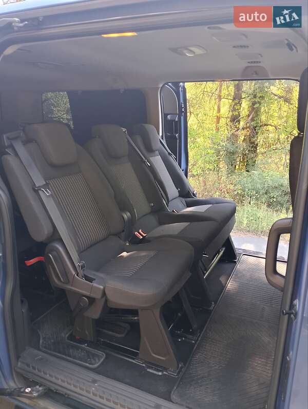 Минивэн Ford Tourneo Custom 2017 в Бородянке