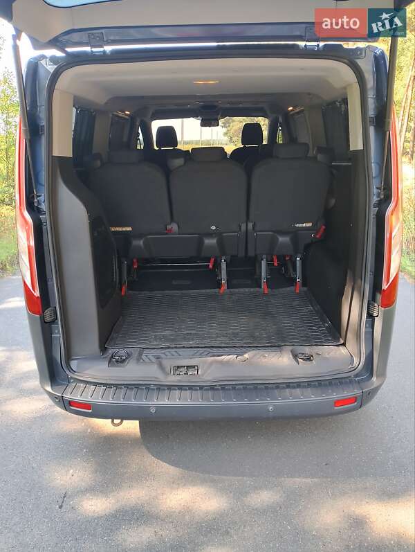 Минивэн Ford Tourneo Custom 2017 в Бородянке