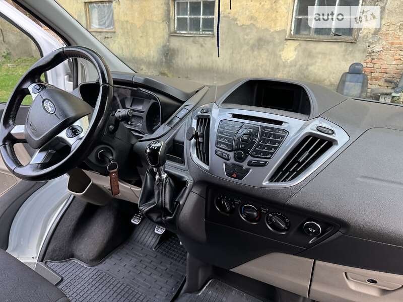 Мінівен Ford Tourneo Custom 2016 в Рівному