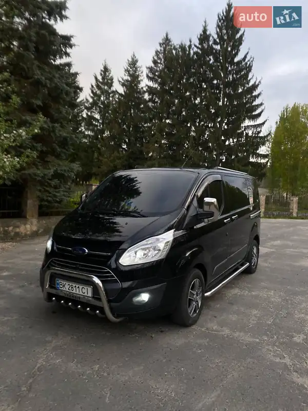 Минивэн Ford Tourneo Custom 2016 в 