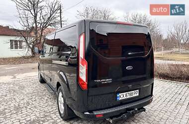 Минивэн Ford Tourneo Custom 2016 в 