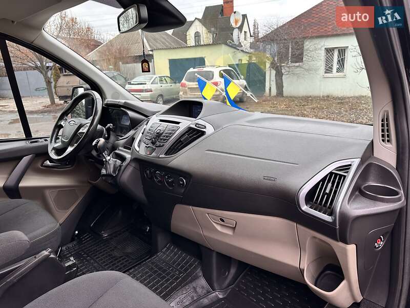 Мінівен Ford Tourneo Custom 2016 в Києві