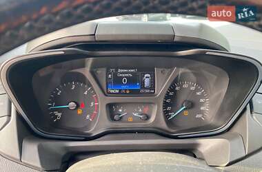 Мінівен Ford Tourneo Custom 2017 в 