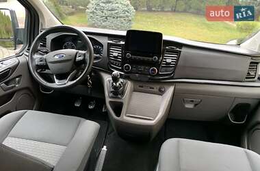Минивэн Ford Tourneo Custom 2023 в 